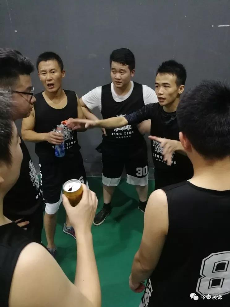 今泰裝飾冬季籃球聯(lián)賽圓滿結(jié)束！(圖6)