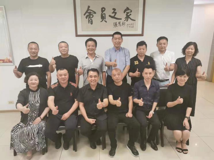 我省首個(gè)專(zhuān)家?guī)煺匠闪?，今泰裝飾工程經(jīng)理受(圖1)